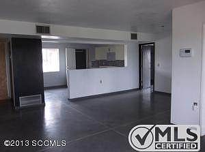 022-191221 dining area