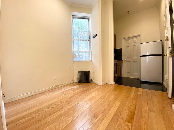 2nd image of 235 E 27th St #1F