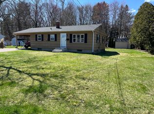 11 Briarcliff Dr, Windsor Locks, CT 06096