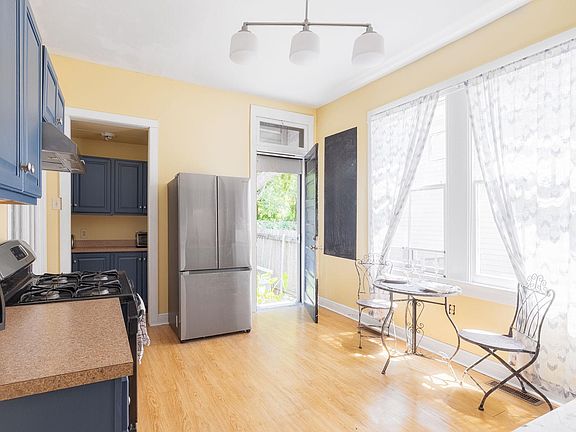 5th image of 516 S Scott St #516