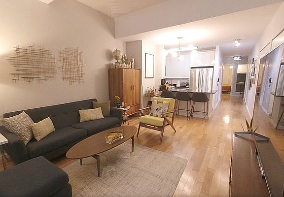 3rd image of 99 John St #423A