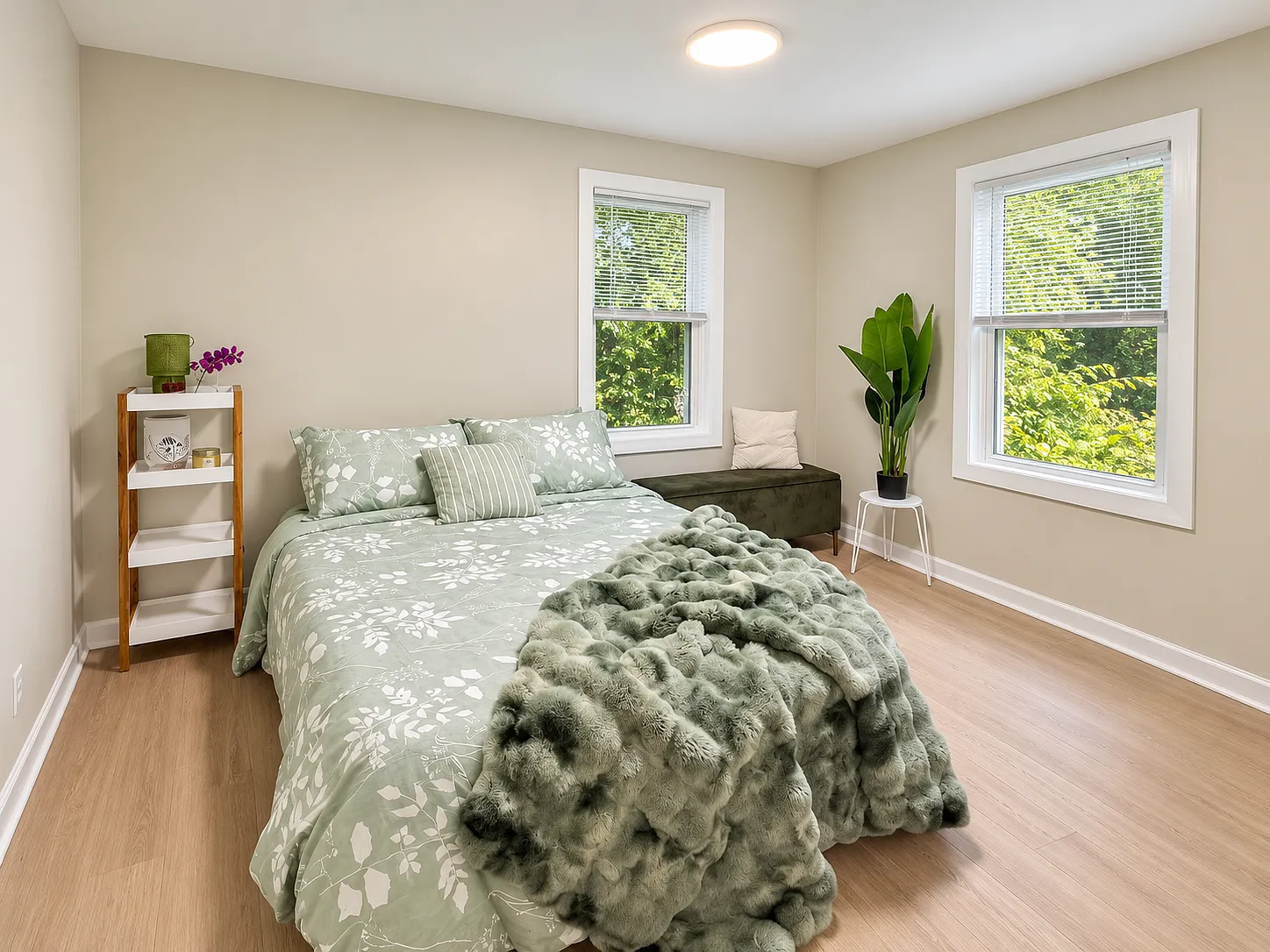 3 bed, 1300 sqft, $2,990 — Photo 3