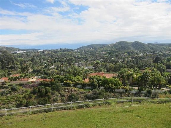 5th image of 3069 Palm Hill Dr
