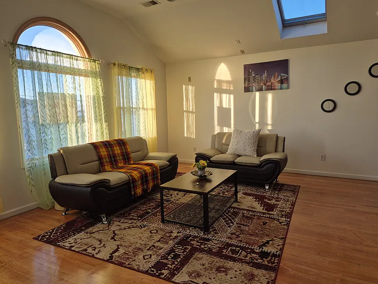 148 Columbia Ave #2 — Photo 15