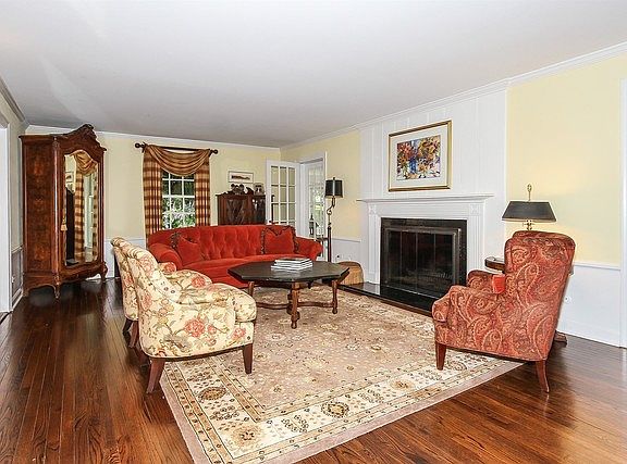4th image of 432 Lake Shore Dr