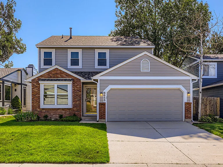 8655 Boxelder Dr — Photo 1
