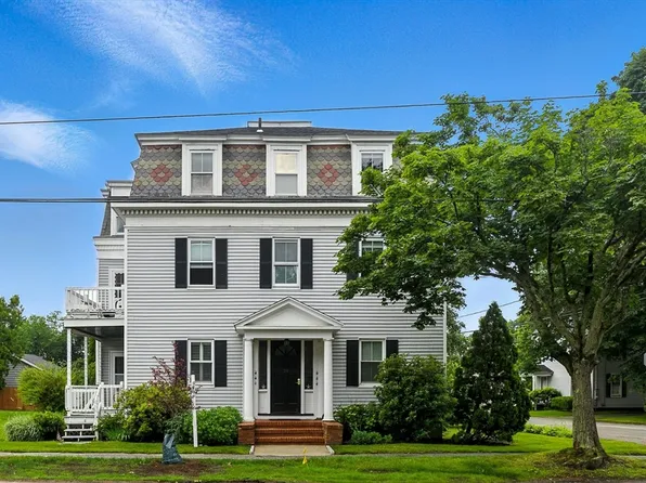 38 Moseley Ave APT 5, Newburyport, MA 01950