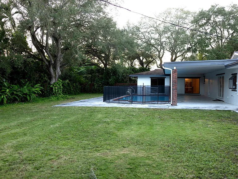8320 SW 162nd St — Photo 16