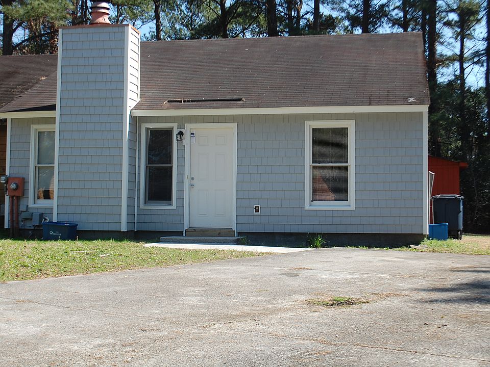 1st image of 208 Corey Ct