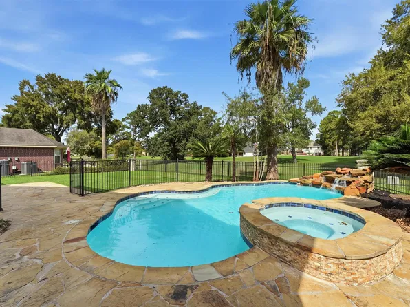 8407 Malardcrest Dr, Humble, TX 77346