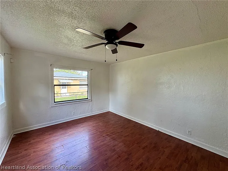 774 Hibiscus St — Photo 8