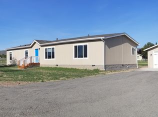 511 McPherson Ln, Selah, WA 98942