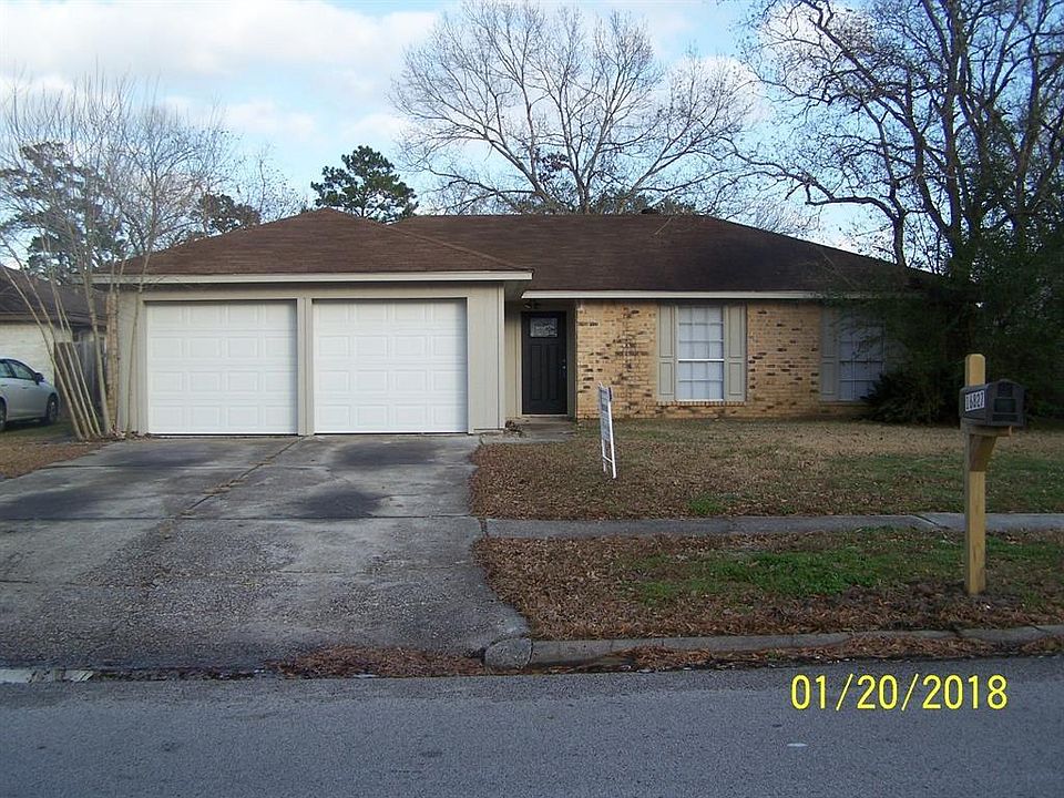 1st image of 16827 Gleneagle Dr N