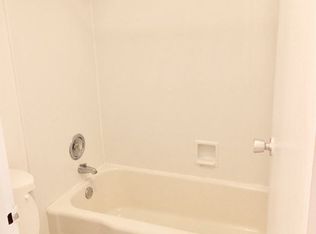 141 Green Bay Rd #16947993, Wilmette, IL 60091