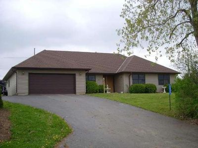 8695 226th Ave, Salem, WI, 53168