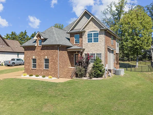 821 Manner Ln, Lebanon, TN 37087