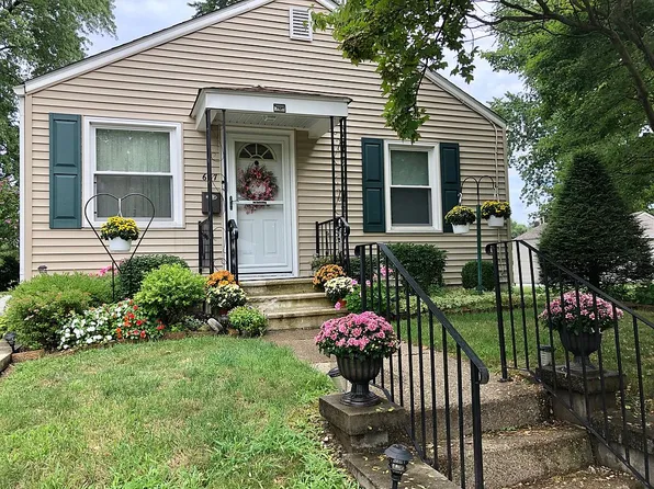 657 Villa Ave, Akron, OH 44310