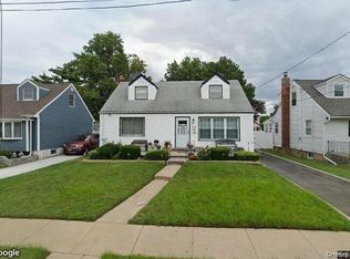 181 Martens Avenue, Valley Stream, NY 11580