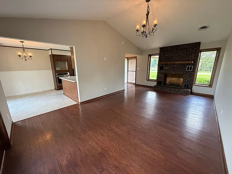 122 N Fairway Rd — Photo 5