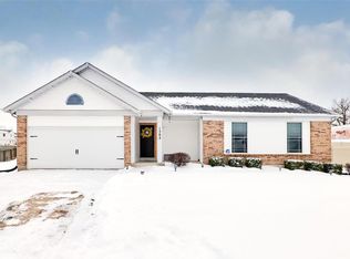 1502 Saddlegate Ct, Florissant, MO 63033