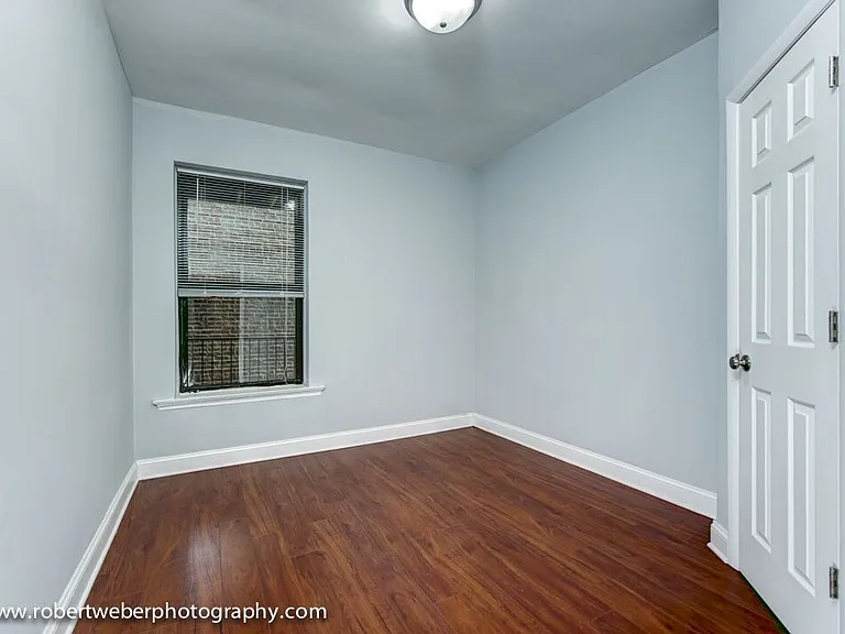 1209 W Catalpa Ave #2 — Photo 3