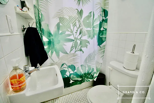 Rented by Grand & Co. | media 26