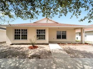 2225 Unity Village Dr, Ruskin, FL 33570