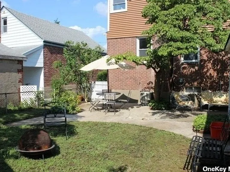 253 Kensington Rd S — Photo 11