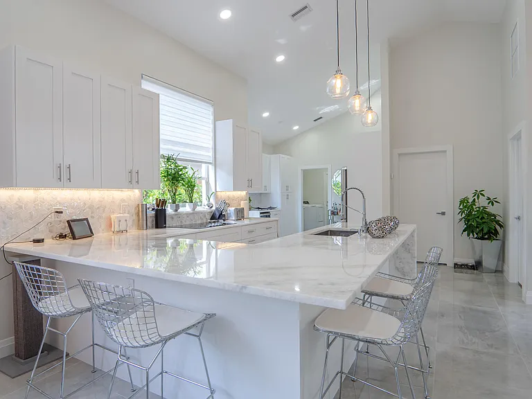 6670 NW 27th Ave — Photo 37