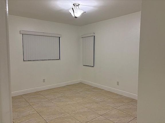 4th image of 205 Gordon Ave N