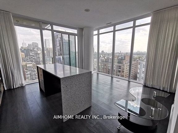 4th image of 75 Saint Nicholas St #2404