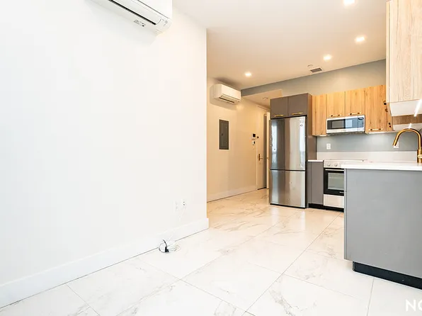 1801 Broadway image 1 of 25