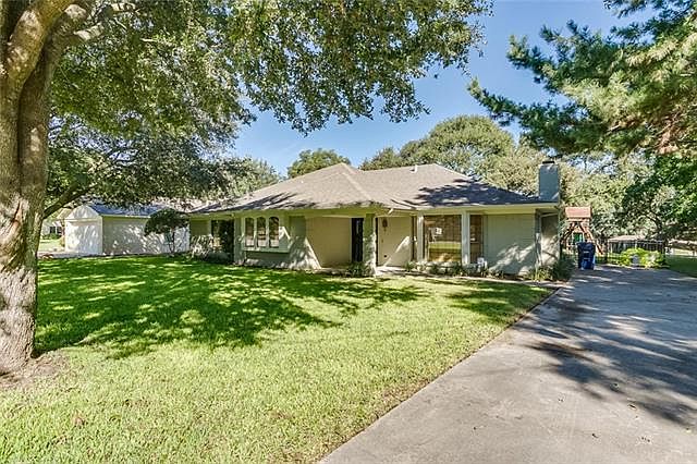 1st image of 305 Casas Del Sur St