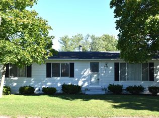 303 S C St, Cheboygan, MI 49721