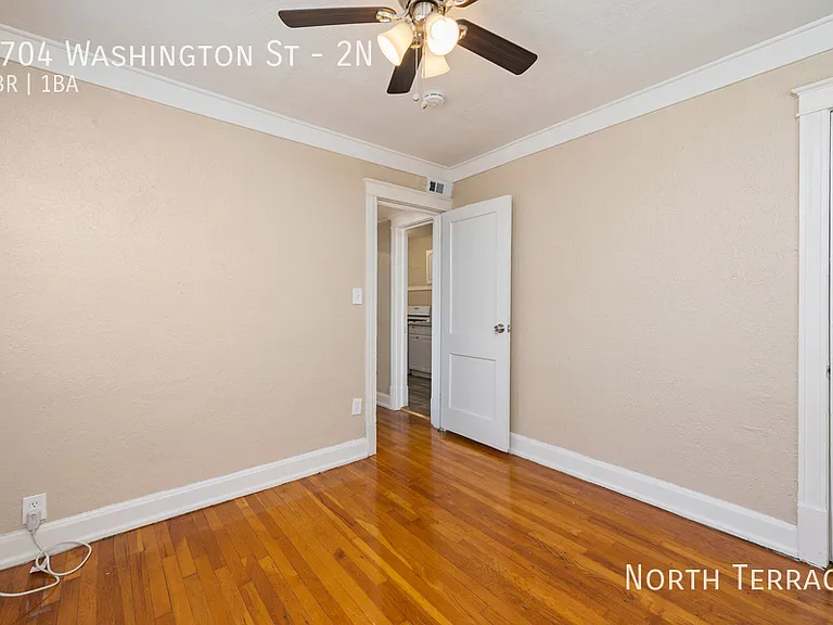 3704 Washington St #2N — Photo 11
