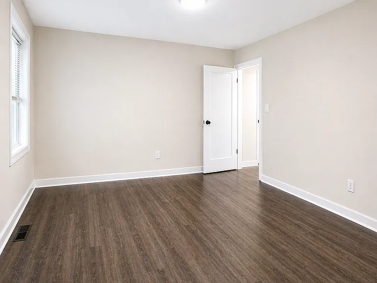 1324 Tinker Way #B — Photo 11