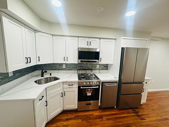3rd image of 7 Wallis Ave Floor 2