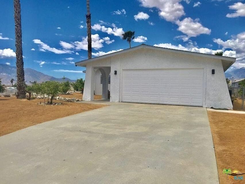 1st image of 10485 Cactus Dr