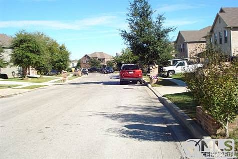 5th image of 11013 Forest Pass Ct