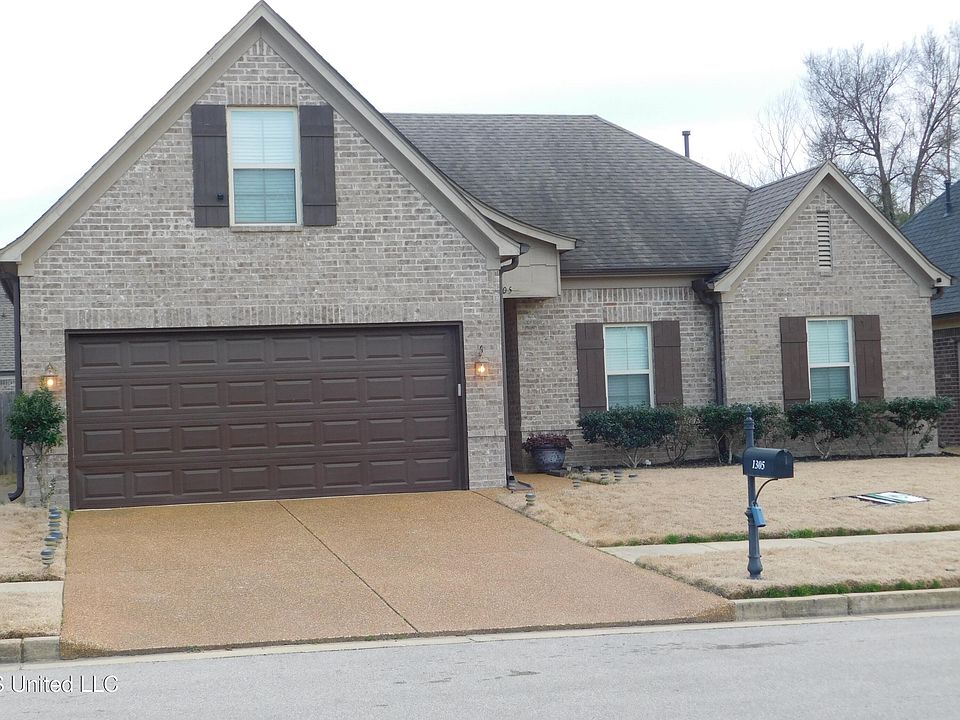 1st image of 1305 Hemlock Dr