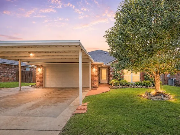 2332 Fruitful Dr, Midwest City, OK 73130