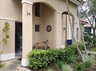 561 Racquet Club Rd APT 24, Fort Lauderdale, FL 33326