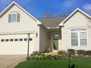 823 Willow Creek Dr, Akron, OH 44333