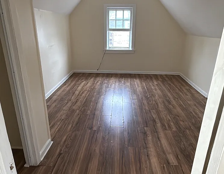 318 Ardmore Ave #2 — Photo 6