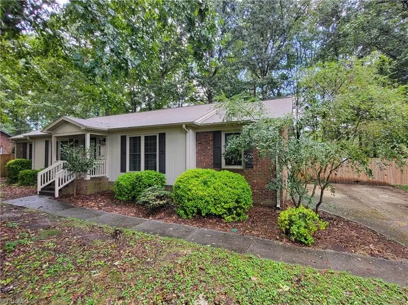 5012 Renville Dr, Greensboro, NC 27406
