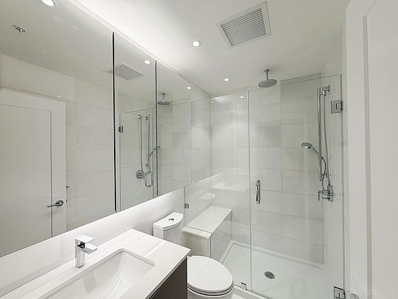 2nd image of 6138 Birney Ave W #1104