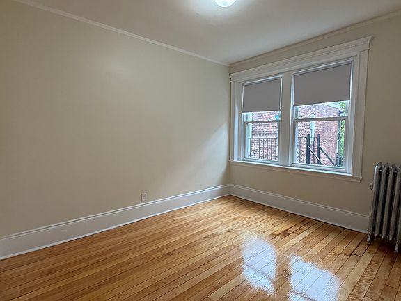 5th image of 1824 Beacon St APT 7