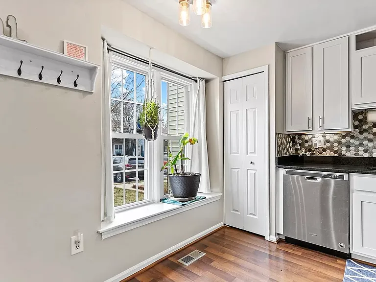 14404 Four Chimney Dr — Photo 2