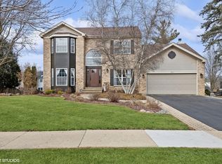 1015 Victoria Dr, Fox River Grove, IL