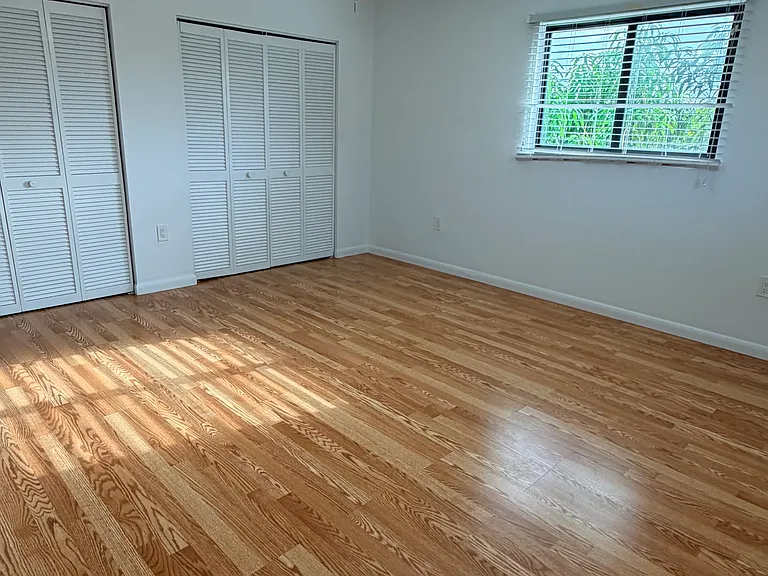 1931 SW 17th Ct — Photo 12
